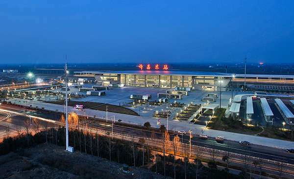 許昌高鐵東站站前廣場(chǎng).jpg